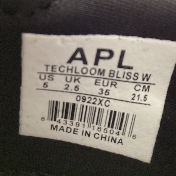 APL‎ Women's Techloom Bliss Slip On Sneakers Black White Ombre Size 5 EUC - Picture 2 of 8